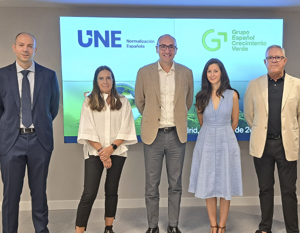 Encuentro UNE-GECV sobre las normas y los retos medioambientales