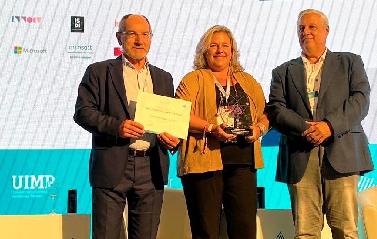 UNE recibe el Premio AMETIC a la Excelencia Empresarial en Tecnologías Cuánticas 2022