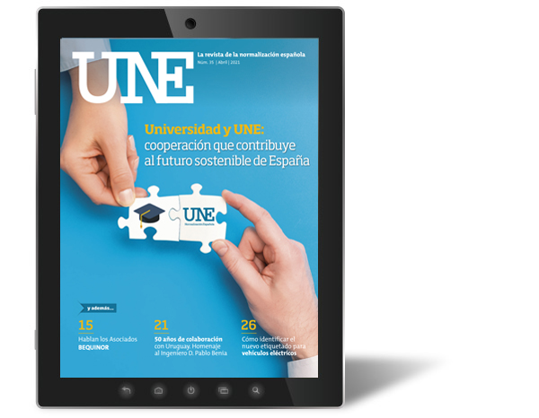 Revista UNE, disponible el último número