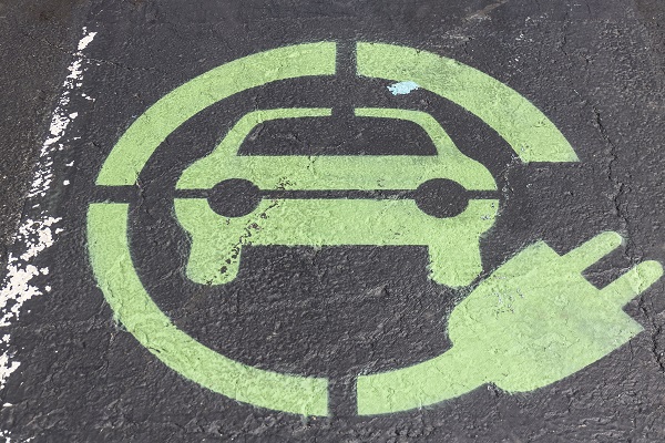 ¿En qué debes fijarte en el nuevo etiquetado de vehículos eléctricos? La Norma UNE-EN 17186